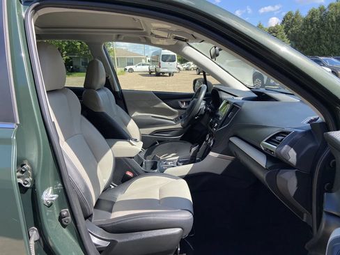 Used 2023 Subaru Forester Limited AWD/4WD image 13