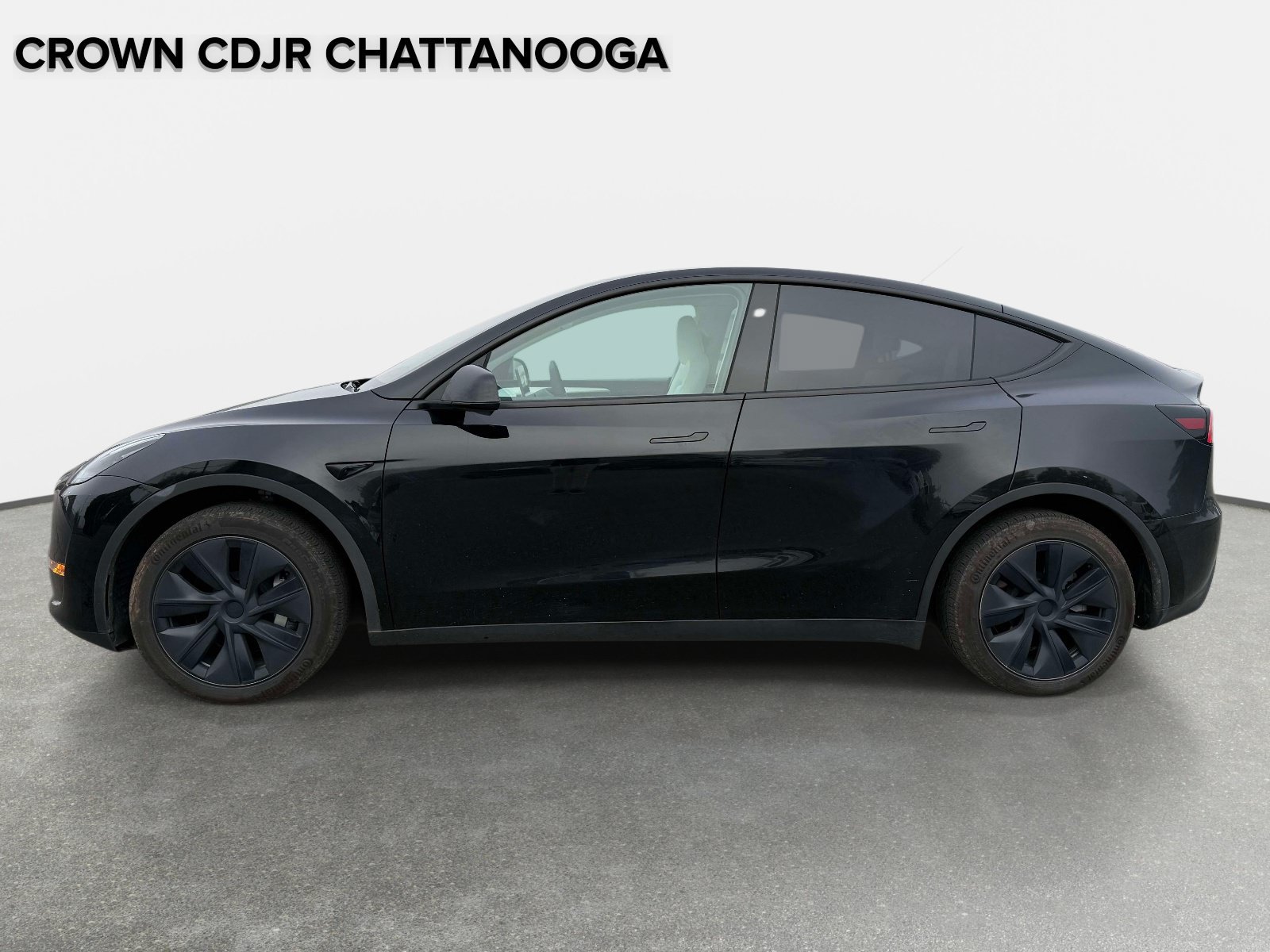 Used 2024 Tesla Model Y Long Range RWD image 2