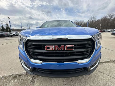 Certified 2024 GMC Terrain SLE image 32