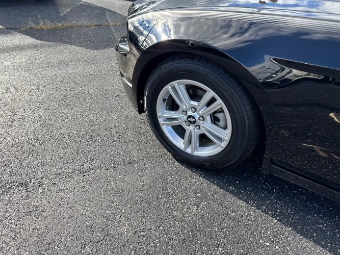 Used 2014 Ford Mustang Convertible RWD image 9