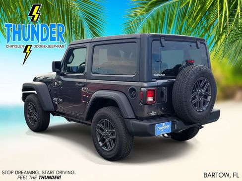 Used 2019 Jeep Wrangler Sport AWD/4WD image 3