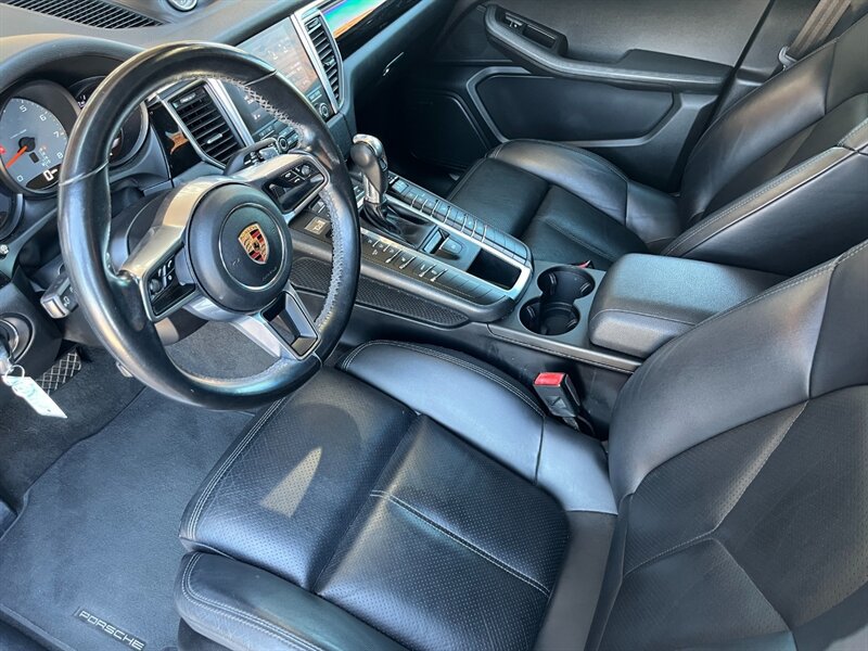 Used 2018 Porsche Macan S AWD/4WD image 2