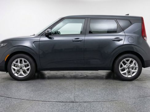 Used 2025 Kia Soul LX w/ LX Technology Package FWD image 5
