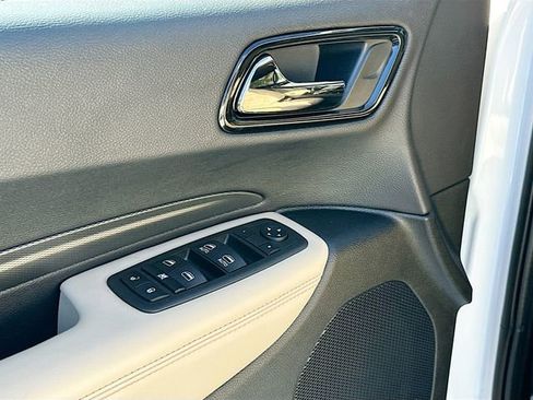 Used 2022 Dodge Durango GT image 17