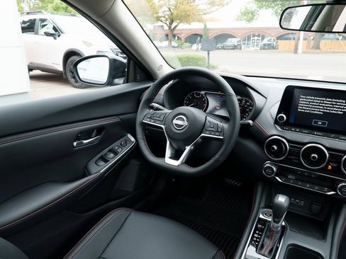 New 2025 Nissan Sentra SR w/ SR Premium Package image 10