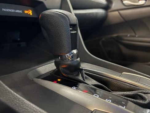 Used 2019 Honda Civic LX image 32