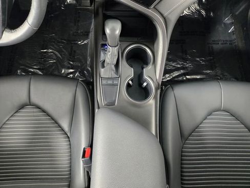 Used 2024 Toyota Camry SE image 24
