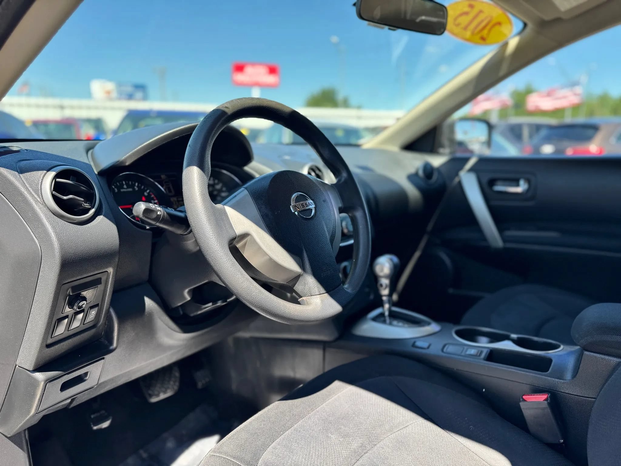 Used 2015 Nissan Rogue S FWD image 13