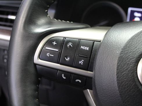 Used 2018 Lexus ES 350 w/ Luxury Package w/Wood Trim image 9