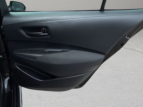 Used 2022 Toyota Corolla LE FWD image 11