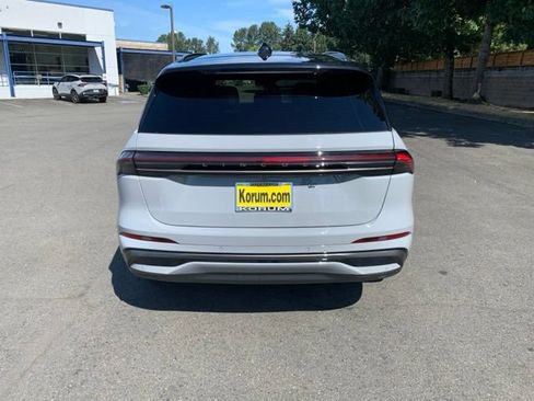 New 2026 Lincoln Nautilus Reserve w/ Jet Appearance Package AWD/4WD image 4