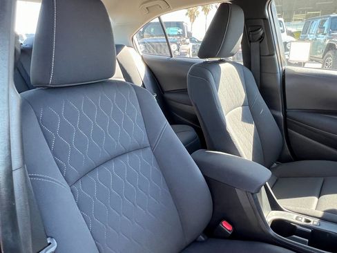 Used 2023 Toyota Corolla LE image 8