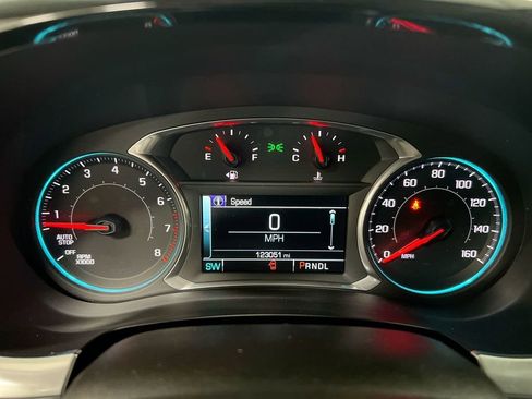 Used 2018 Chevrolet Traverse LT FWD image 12