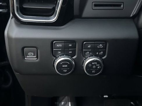 Used 2023 GMC Sierra 1500 Denali image 24