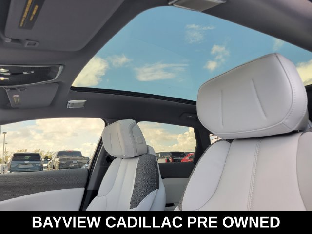 Certified 2027 Cadillac Optiq Luxury RWD image 29