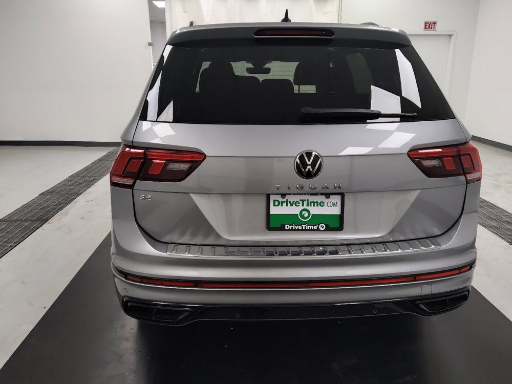 Used 2022 Volkswagen Tiguan SE R-Line FWD image 6