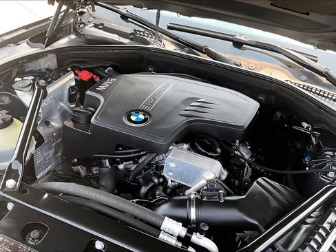 Used 2014 BMW 528i Sedan RWD image 31