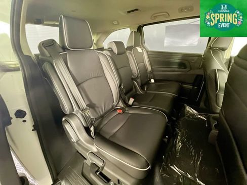 New 2026 Honda Odyssey Touring image 25
