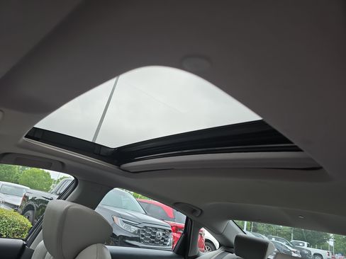Used 2019 Honda Accord Touring image 28