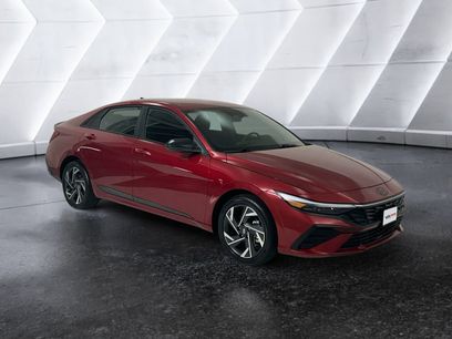 Used 2025 Hyundai Elantra SEL