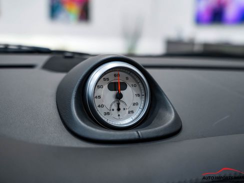 Used 2010 Porsche 911 Turbo image 76