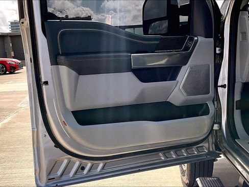 Used 2024 Ford F450 Limited image 43