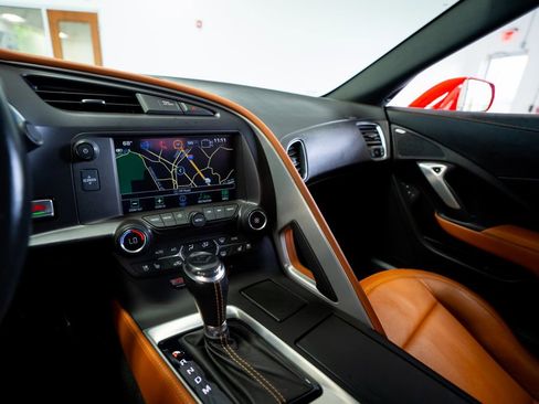 Used 2018 Chevrolet Corvette Z06 RWD image 41