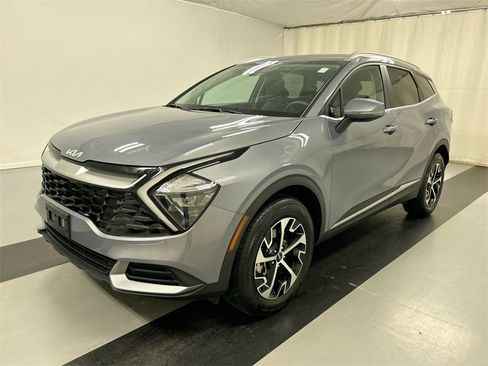 Certified 2023 Kia Sportage EX image 5