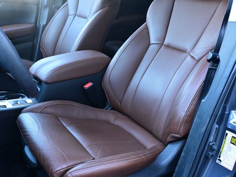 Used 2023 Subaru Ascent Touring image 12