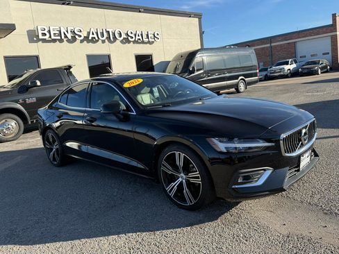 Used 2022 Volvo S60 B5 Inscription w/ Advanced Package image 4