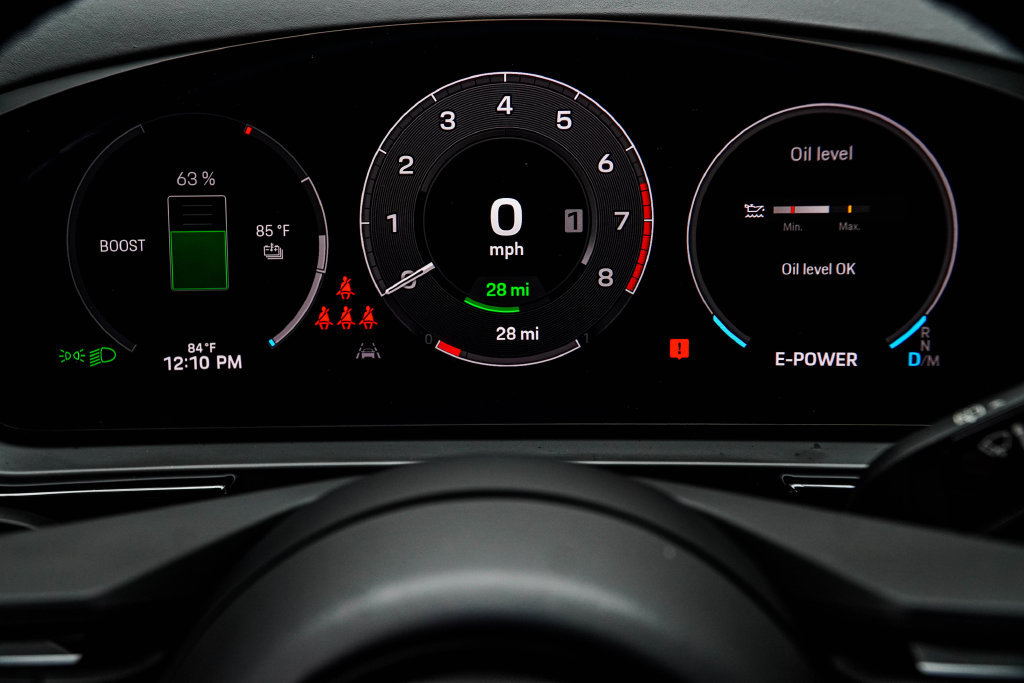 Used 2024 Porsche Cayenne AWD/4WD image 47