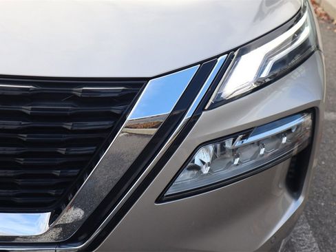 Certified 2022 Nissan Rogue Platinum w/ Head-Up Display Package image 13