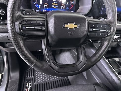 Used 2024 Chevrolet Colorado W/T w/ WT Convenience Package II image 11