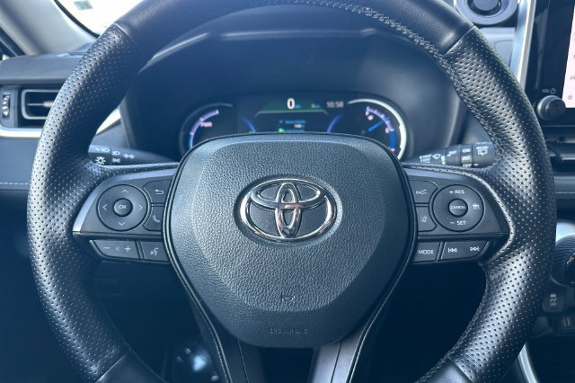 Used 2023 Toyota RAV4 XLE AWD/4WD image 28