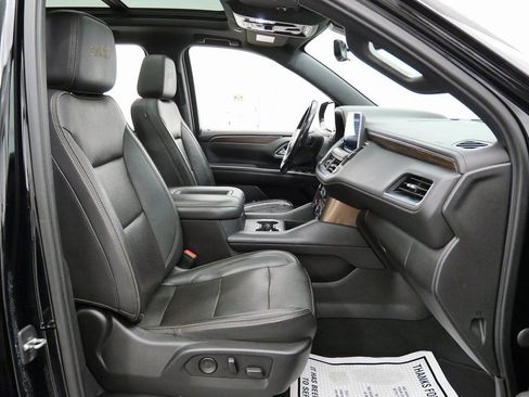 Used 2021 Chevrolet Suburban High Country w/ Premium Package image 16