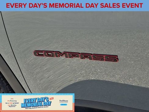 Used 2023 Jeep Compass Trailhawk AWD/4WD image 31