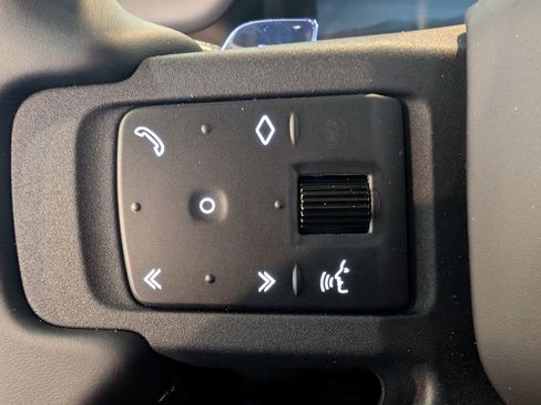 New 2026 Land Rover Defender 110 image 17