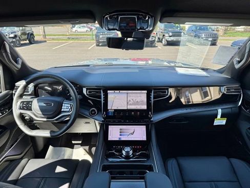 New 2026 Jeep Grand Wagoneer Summit image 25