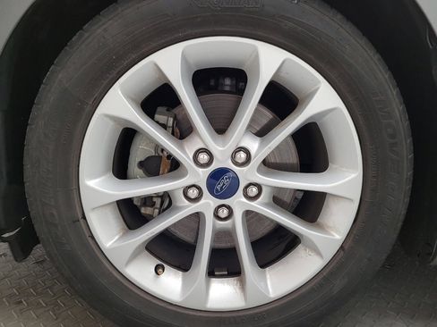 Used 2019 Ford Fusion SE image 31