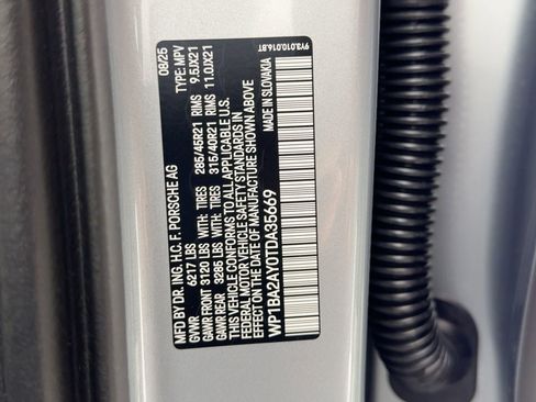 Certified 2026 Porsche Cayenne Coupe image 21