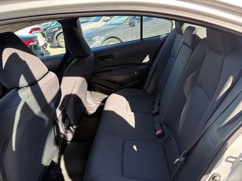 Used 2025 Toyota Corolla LE image 23