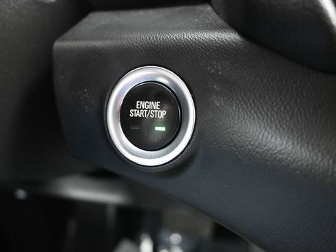 Used 2023 GMC Terrain SLE w/ Driver Convenience Package image 24