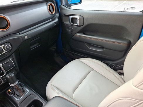 Used 2021 Jeep Gladiator Mojave w/ Dual Top Group image 16