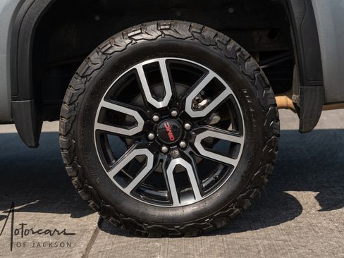 Used 2019 GMC Sierra 1500 AT4 w/ AT4 Premium Package AWD/4WD image 33