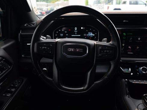 Used 2022 GMC Sierra 1500 AT4 w/ AT4 Premium Package AWD/4WD image 12