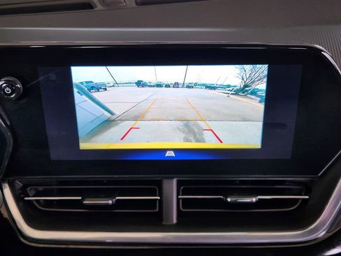 Certified 2024 Chevrolet Trax RS w/ Driver Confidence Package image 19