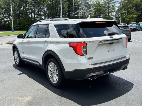 Used 2024 Ford Explorer King Ranch w/ Technology Package AWD/4WD image 10