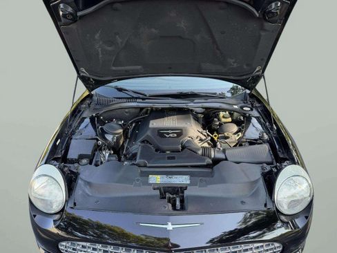 Used 2004 Ford Thunderbird RWD image 33