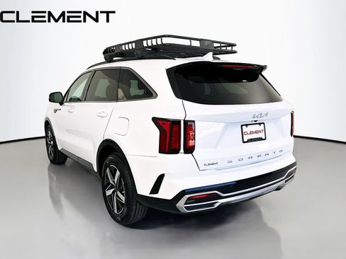 Used 2022 Kia Sorento S FWD image 10