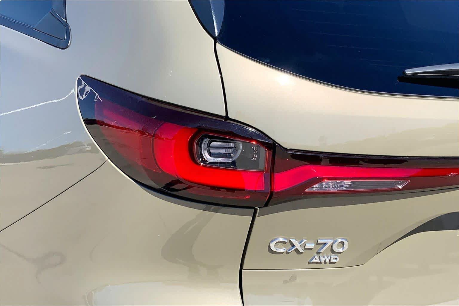 Used 2025 MAZDA CX-70 Plug-In Hybrid w/ Premium Pkg AWD/4WD image 27